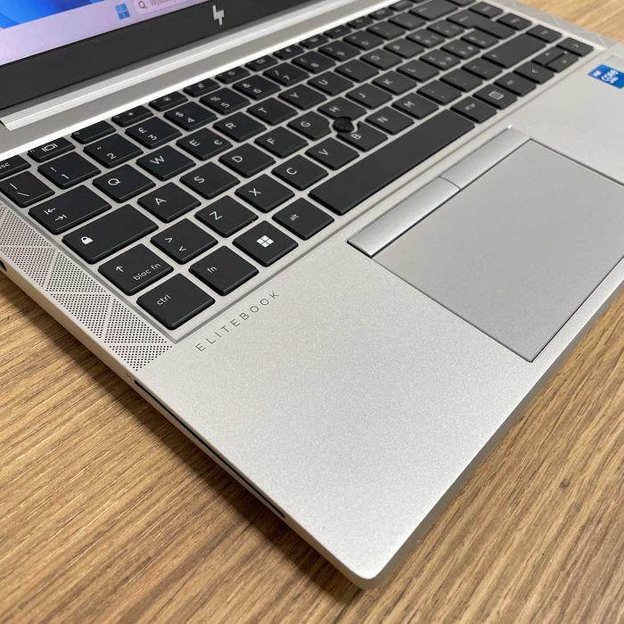HP EliteBook 840 G8 i5-1145G7 16GB 256GB SSD Iris Xe 14.1 " FHD/ Touch