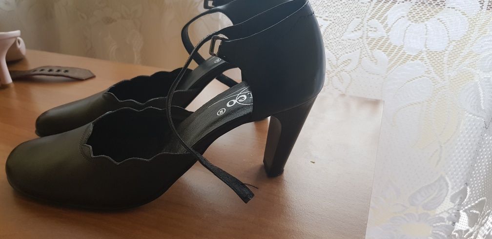 Buty ze skóry jak nowe