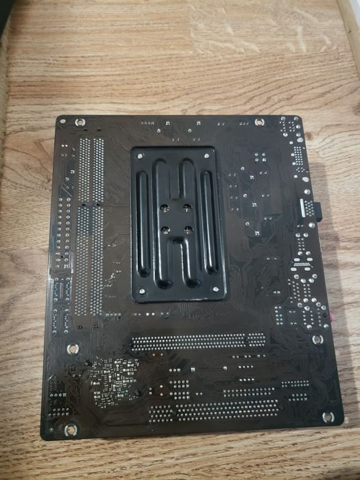 Комплект! ASRock Fm2A55M-VG3+ AMD A6-6400 2GB DDR3