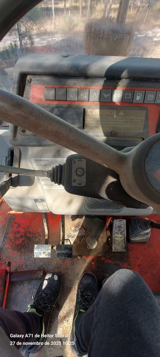 Retroescavadora FAI 905