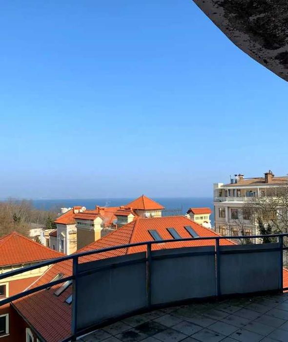 3 комнатная квартира с террасой  и видом на море