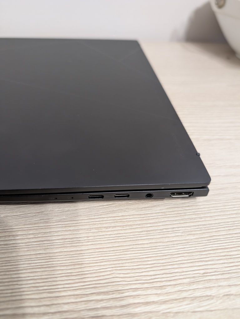 Ноутбук ASUS Zenbook 14 OLED UM3406HA-PP014W (90NB1271-M000X0)