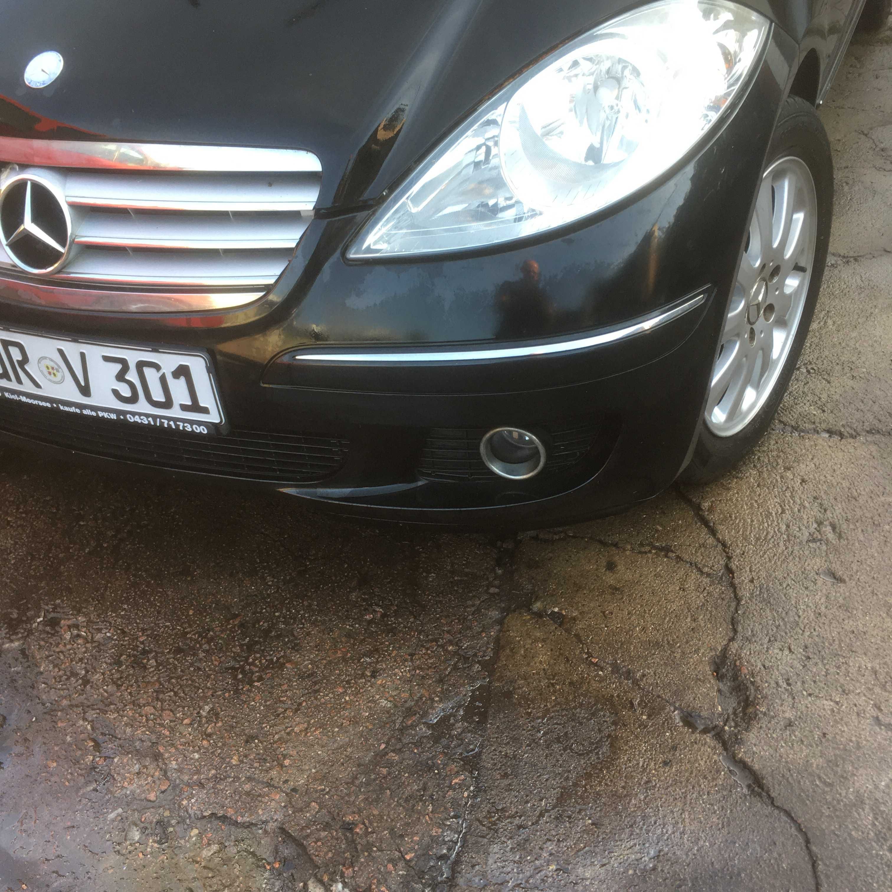 Zderzak przedni czarny 160 mercedes w169 kompletny