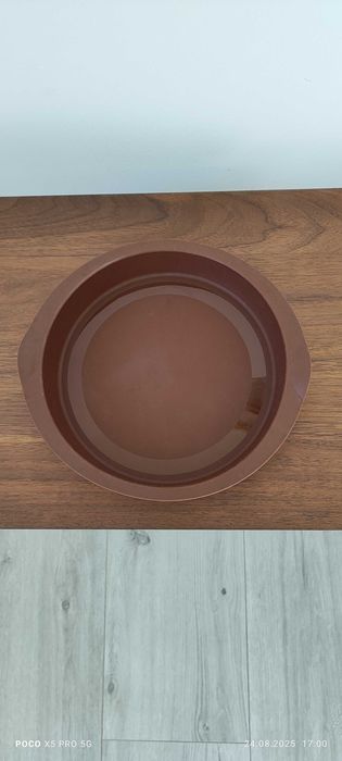 Tupperware forma silikonowa do ciasta okrągła brąz
