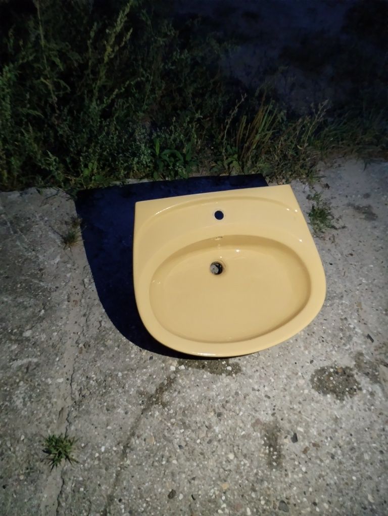 Umywalki z demontażu