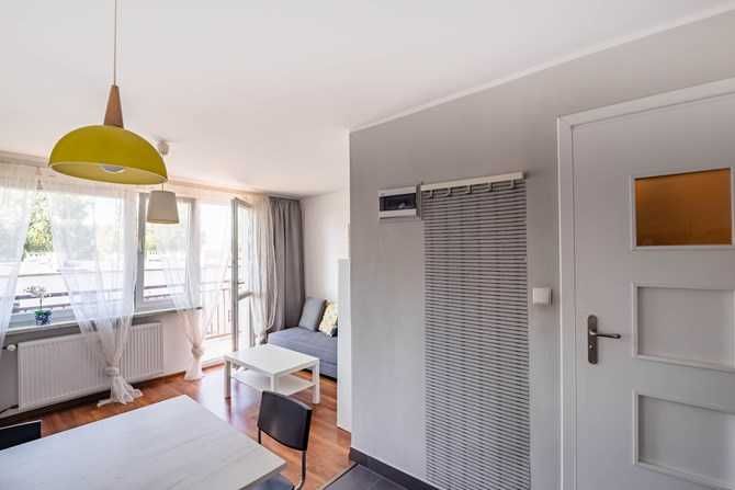 Do wynajęcia jasna kawalerka, 11 Listopada 9, BRAK PROWIZJI