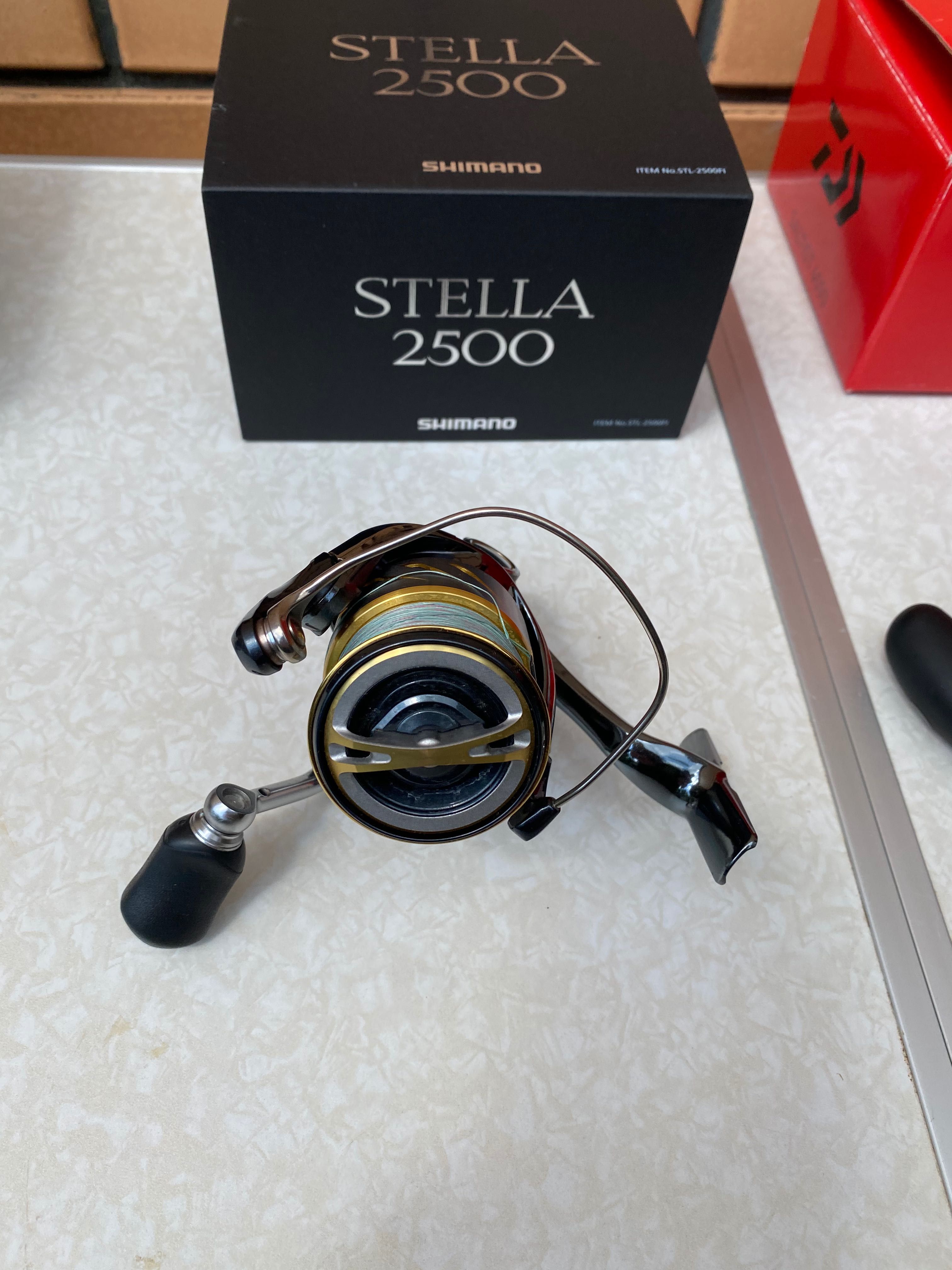 Катушки Shimano 14 Stella 2500  ,.Спиннинг Shimano,,DAIWA Saltist 4000