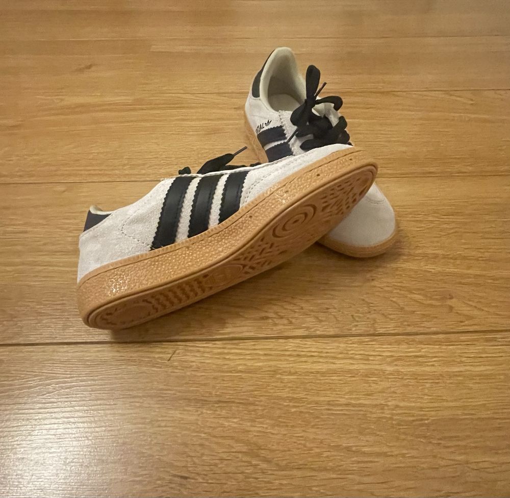Adidas(spezial) sapatos