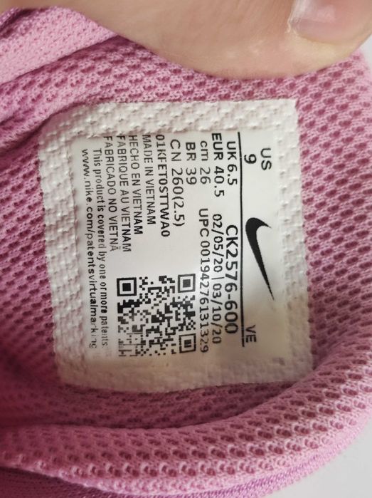 - Nike Renew  In Season - Buty treningowe r. 40,5