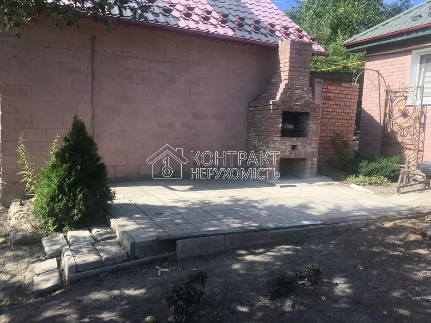 Продам будинок-садибу  30 соток землі приватизовані