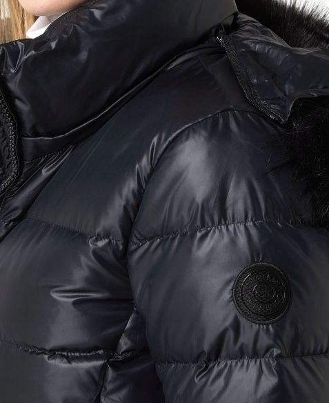 Zimowa kurtka Calvin Klein .