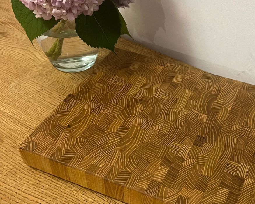 З Акації — торцева кухонна дошка