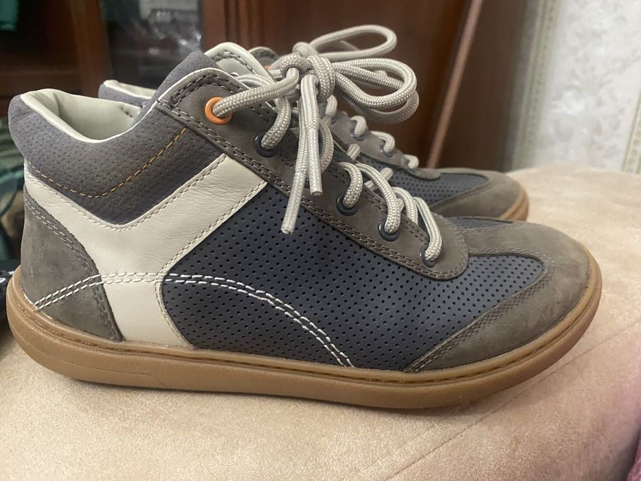 Дитячі ботинки Clarks, шкіра.
