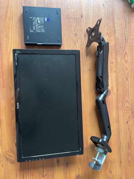 Dell Optiplex 7050 micro + monitor