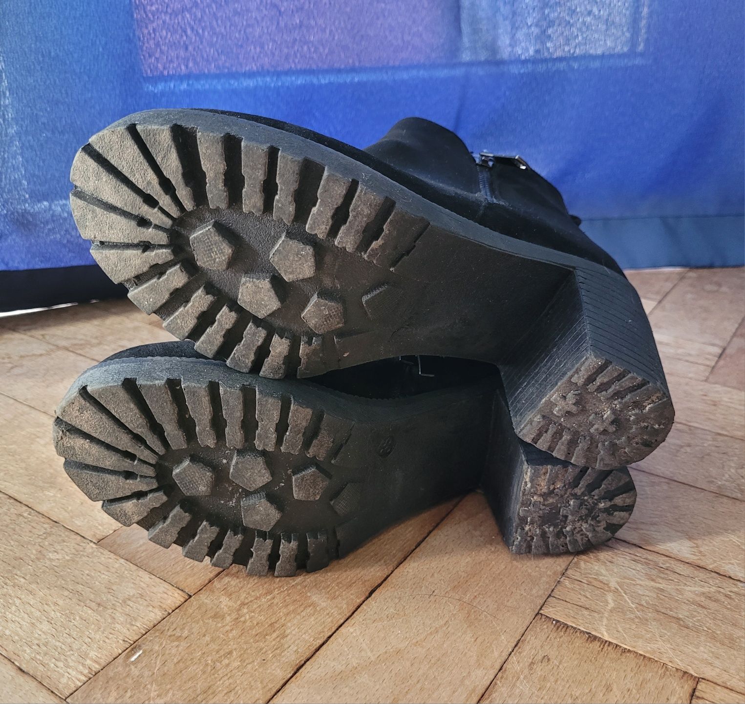 Czarne zamszowe botki buty na koturnie obcasie rozm. 38