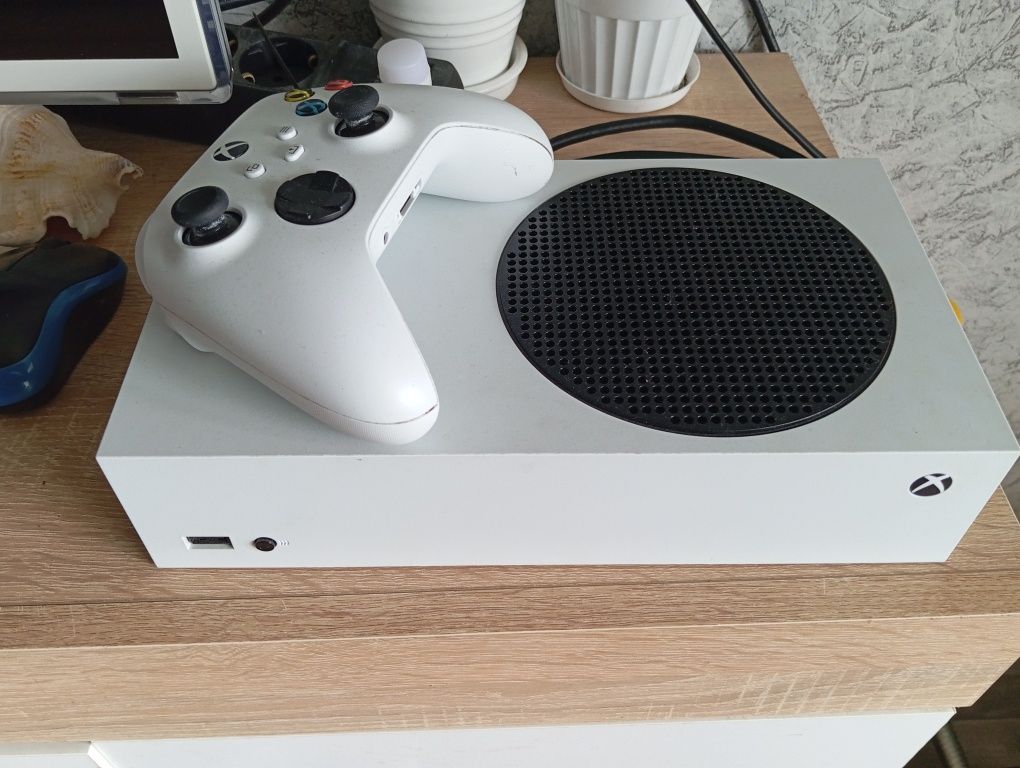 Продам Xbox series s