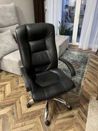 Fotel obrotowy (krzesło biurowe)