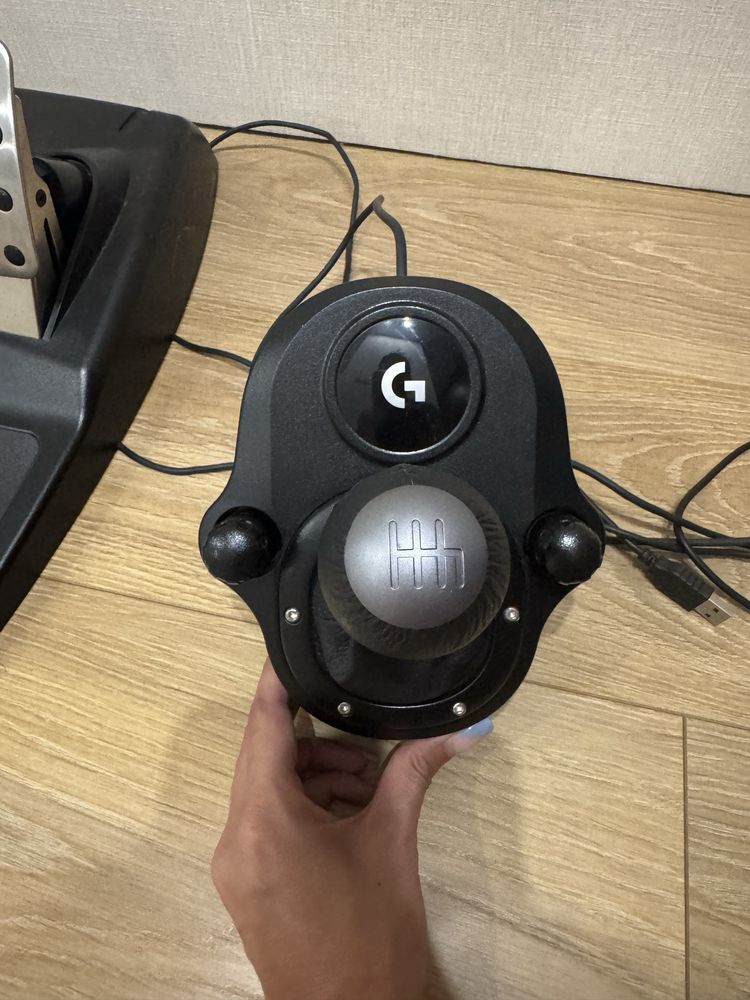 Volante G29 + Pedal + Macaneta + Suporte