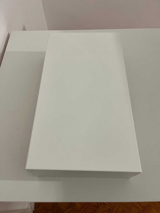 ELLOVEN
Suporte do monitor c/gaveta, branco - como novo