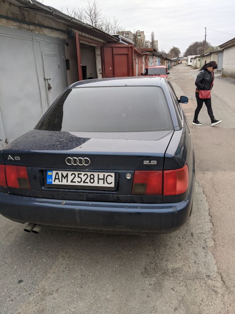 Audi a6 c4 2.6 автомат 1994