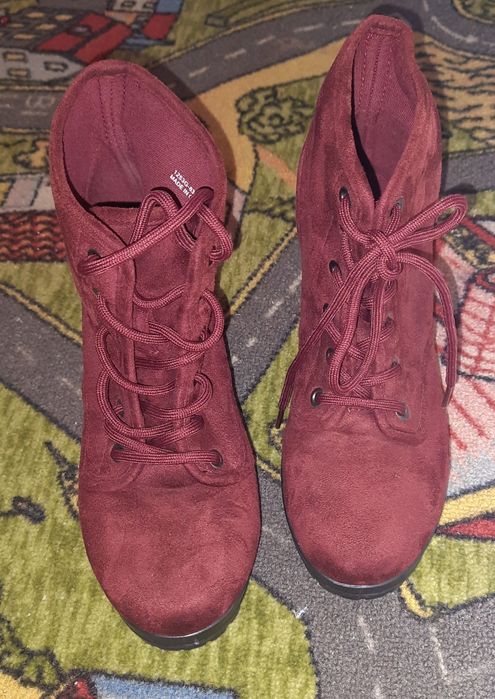 Взуття весняне-осіннє 39 розмір