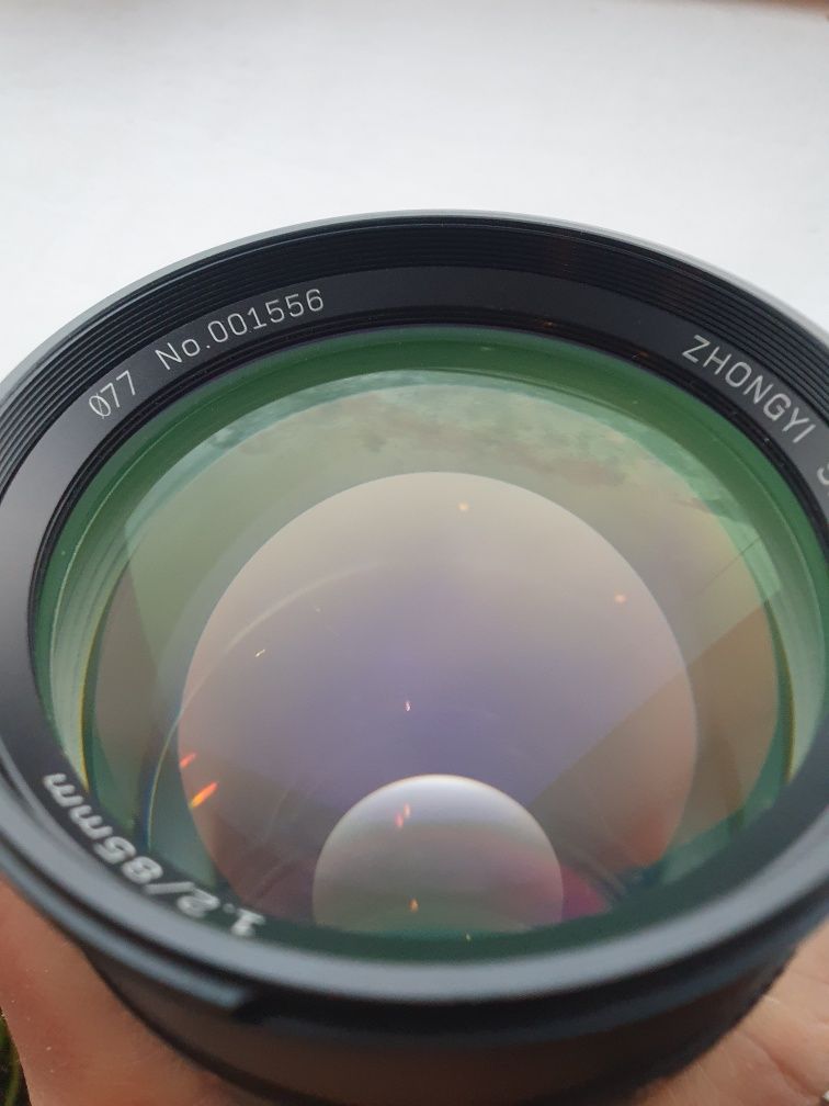 Mitakon 50mm f0.95 sony-e mount