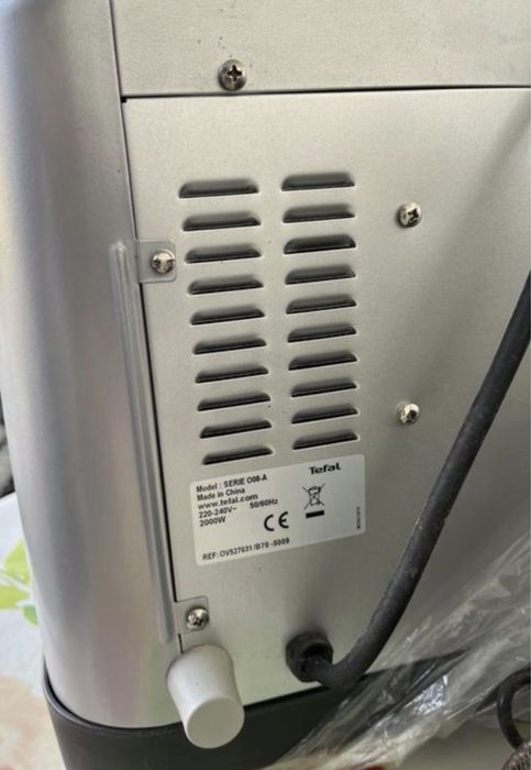 forno TEFAL com boas dimensões - cerca de 23,5l