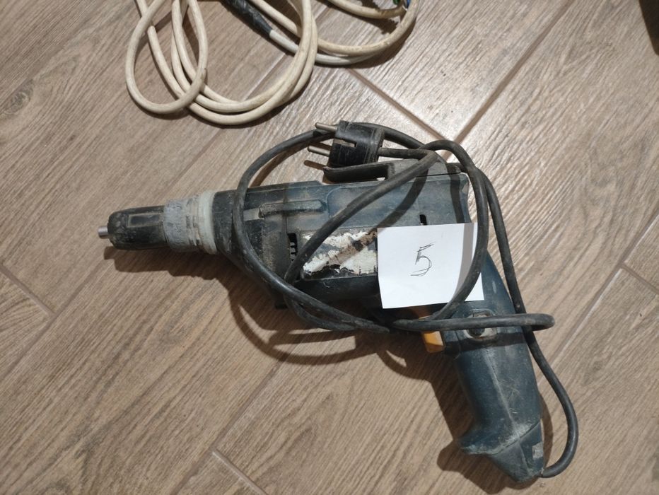 Дрель, шуруповерт, дрель ударная. Bosh sb350