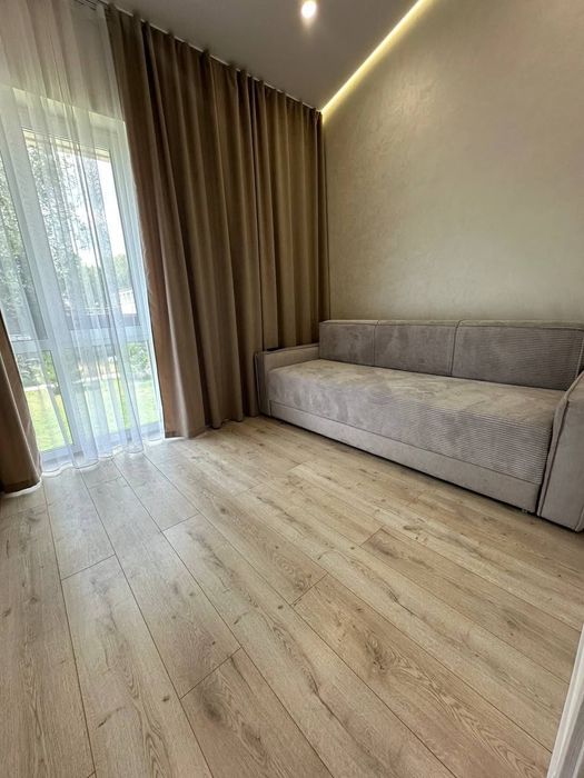 Продам 2 к. квартиру с ремонтом и мебелью