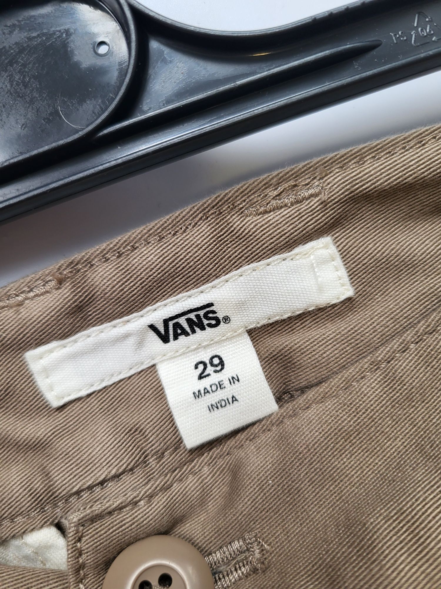 Nowe z metką spodnie Vans Authentic Chino r 29