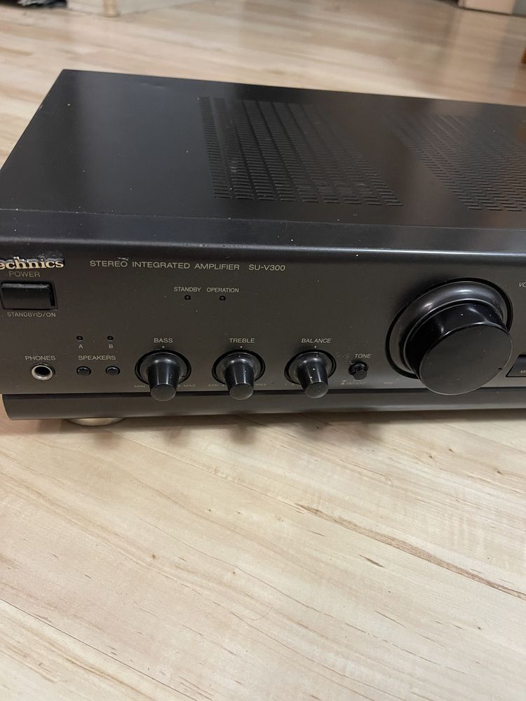 Wzmacniacz stereo TECHNICS SU-V300
