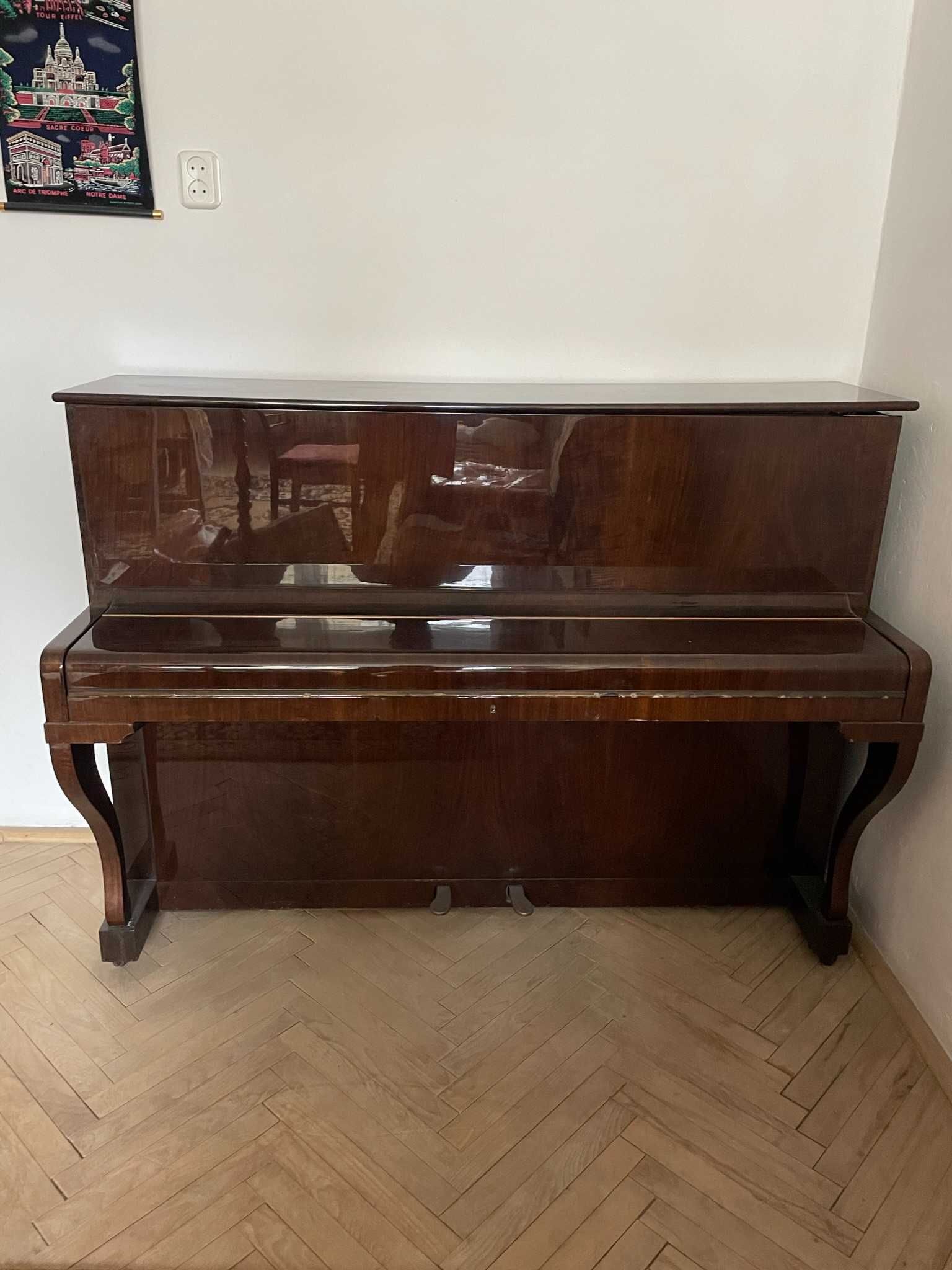 Pianino Legnica wersja eksportowa