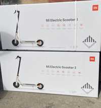 Електросамокат Xiaomi Mi Electric Scooter 3 Black