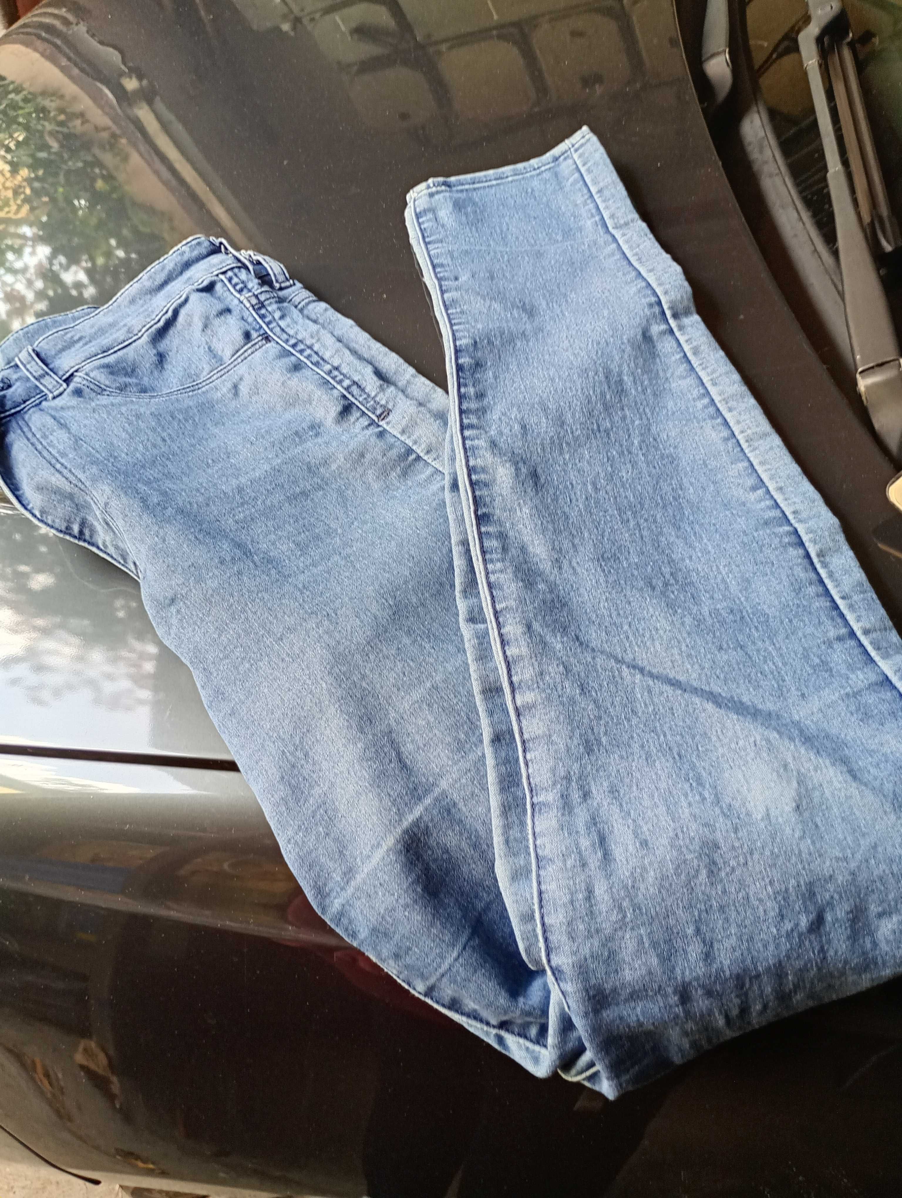 spodnie rurki jeans ze streczem