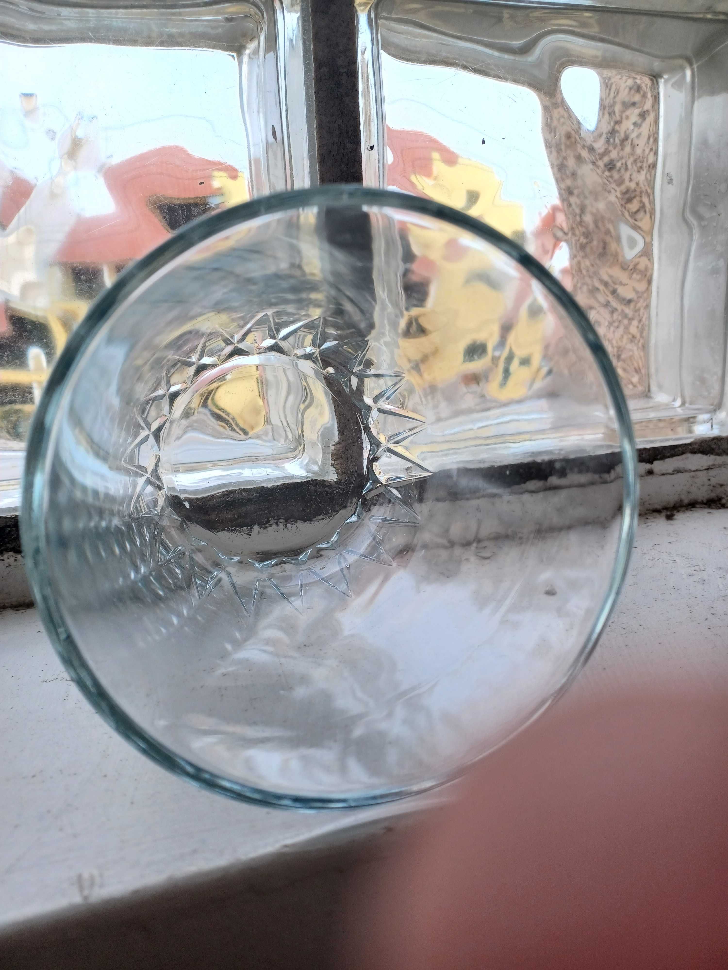 Copo grande em Cristal com cerca de 20 cm de altura