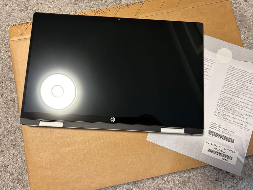 Ноутбук HP Pavilion x360 14-ek 8/512GB Silber