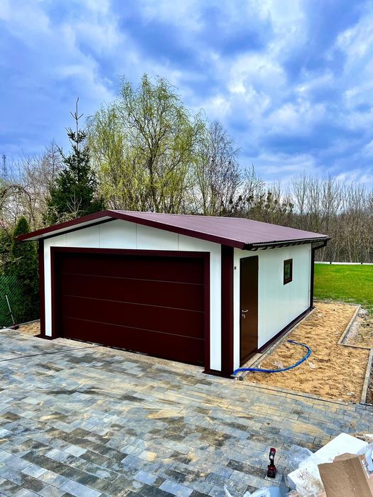 Garaż z płyty warstwowej PIR garaż ocieplany warsztat samochodowy