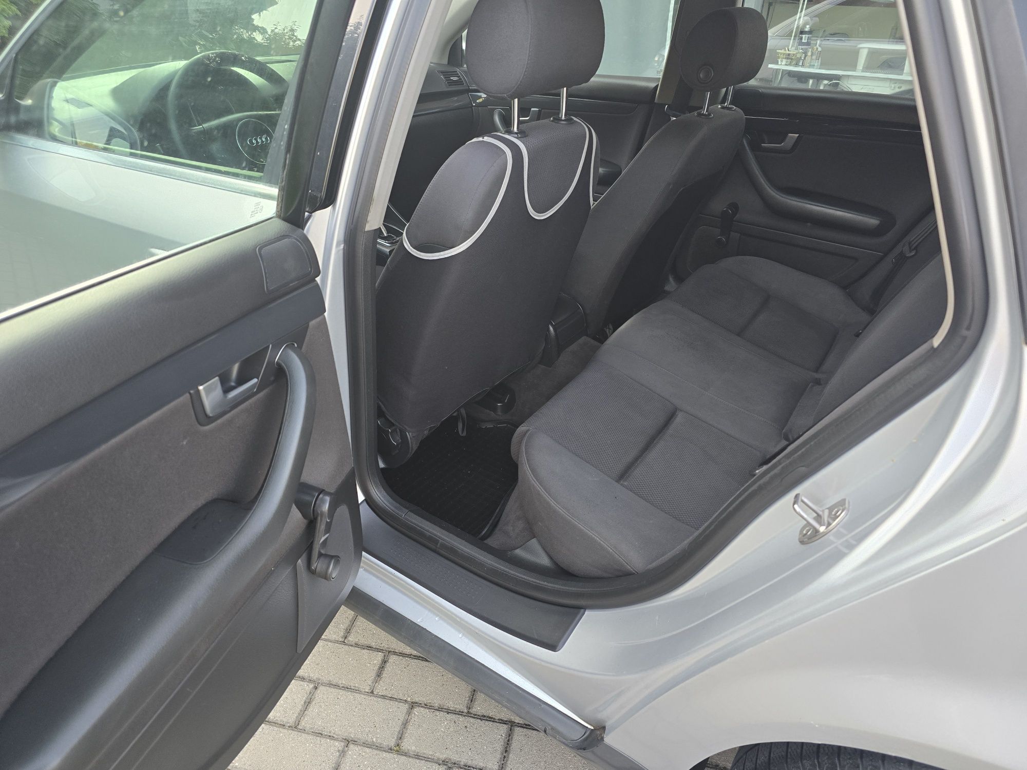 Audi a4 b6 2003r 2.0 Benzyna.Stan dobry.