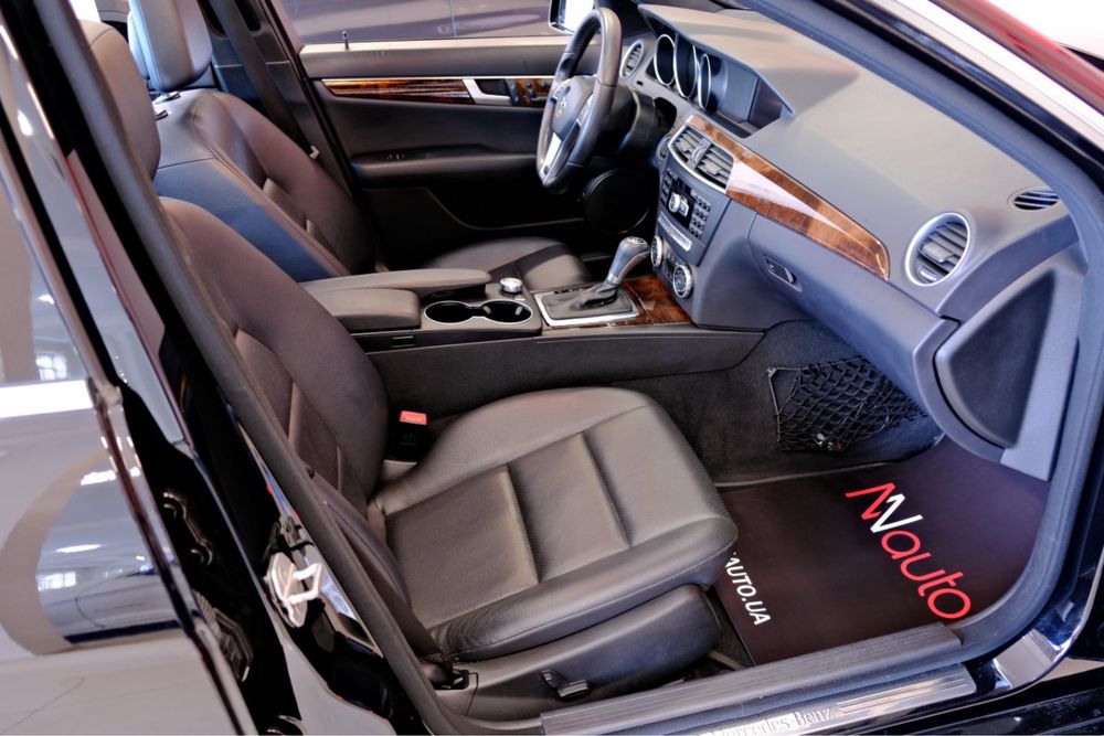 Mercedes C250 AMG 2014 год 1.8 Kompressor