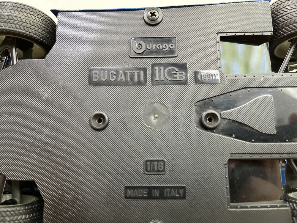 Bburago - Bugatti 11GB de 1991 1:18