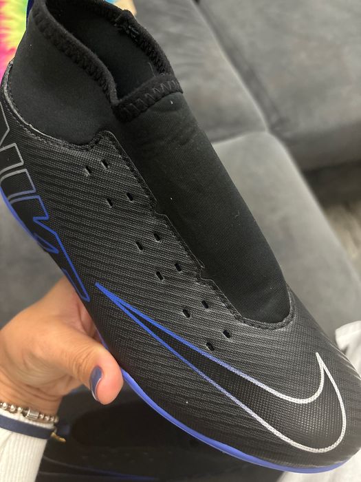 Бутси Nike (футбол)