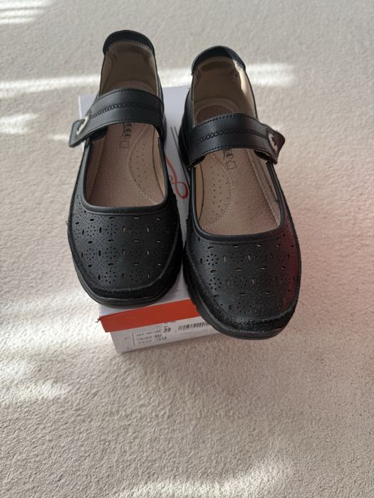 Skorzane baleriny 39