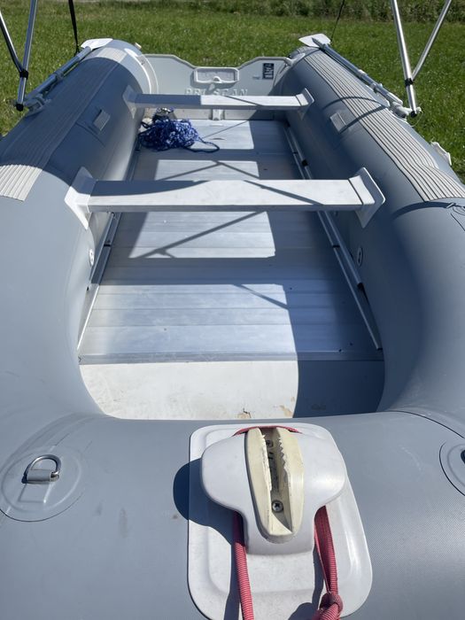 Ponton z silnikiem Yamaha 25/12+ przyczepka