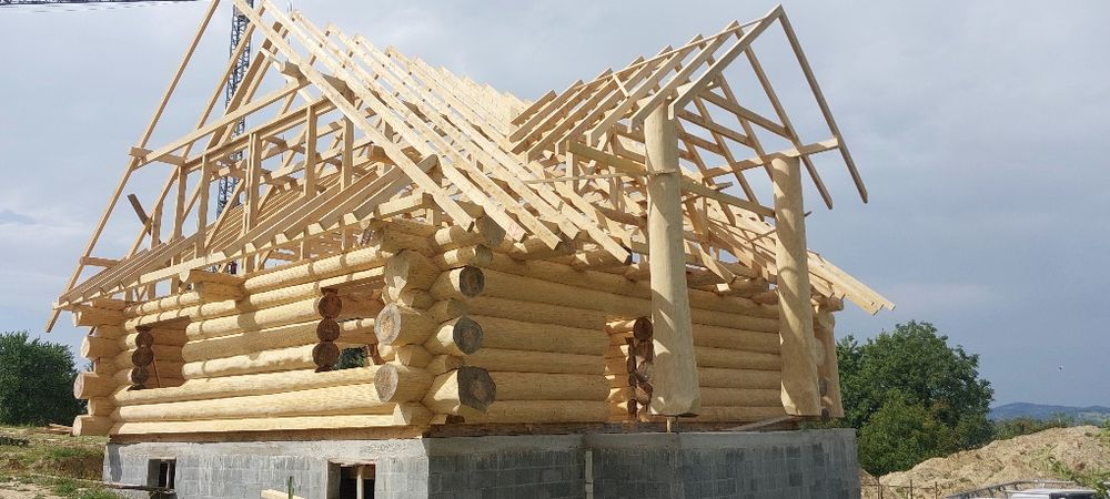 Domy z bali, dachy, zabudowy drewniane