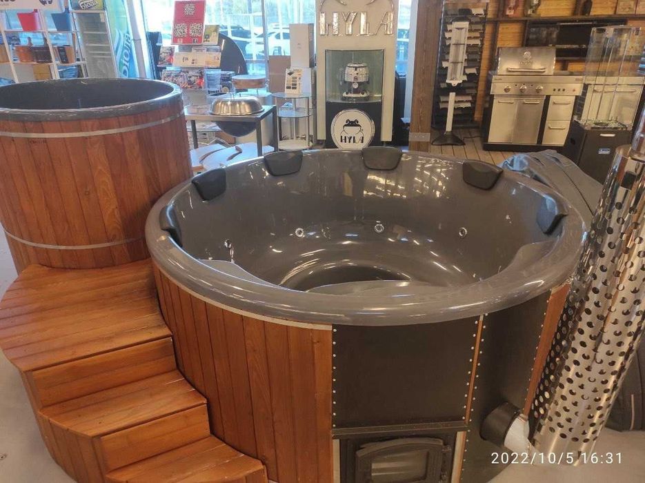 Гарячий чан та холодна купіль. СПА комплекс .