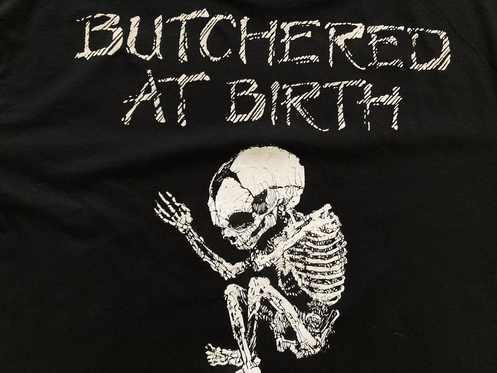 Футболка / мерч Cannibal Coprse / Butchered at Birth.