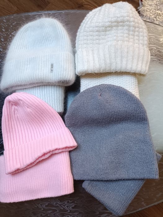 Шапка та шарф хомут