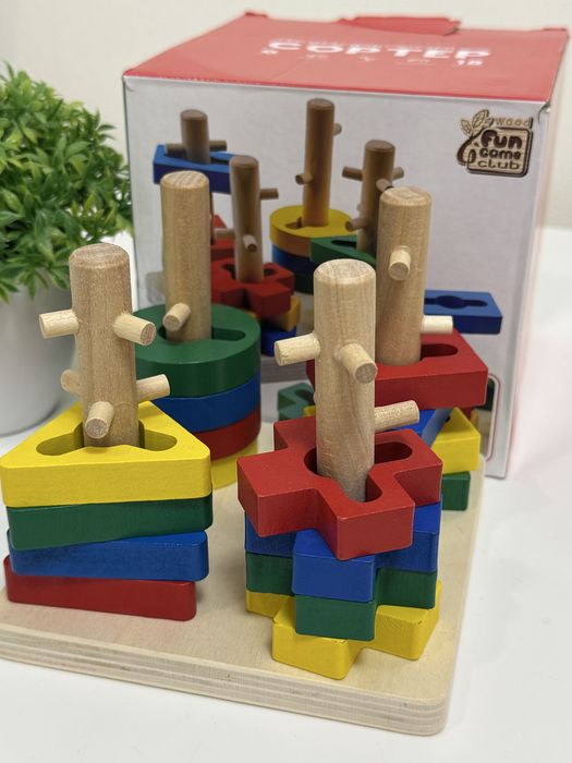 Іграшка дерев'яна Геометричний сортер