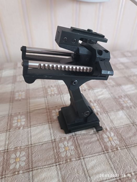 Кріплення тактичне для нічника