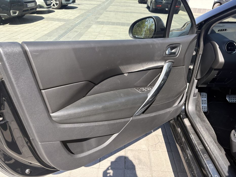 Кабріолет Peugeot 308cc + зимова гума